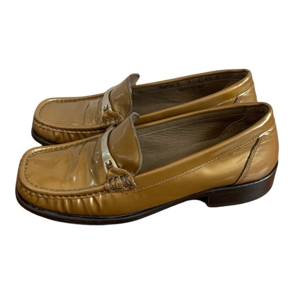 BALLY Women’s Gold Patent Leather Loafers Slip-On Low Heel Moccasins Size 5.5 - Picture 4 of 10